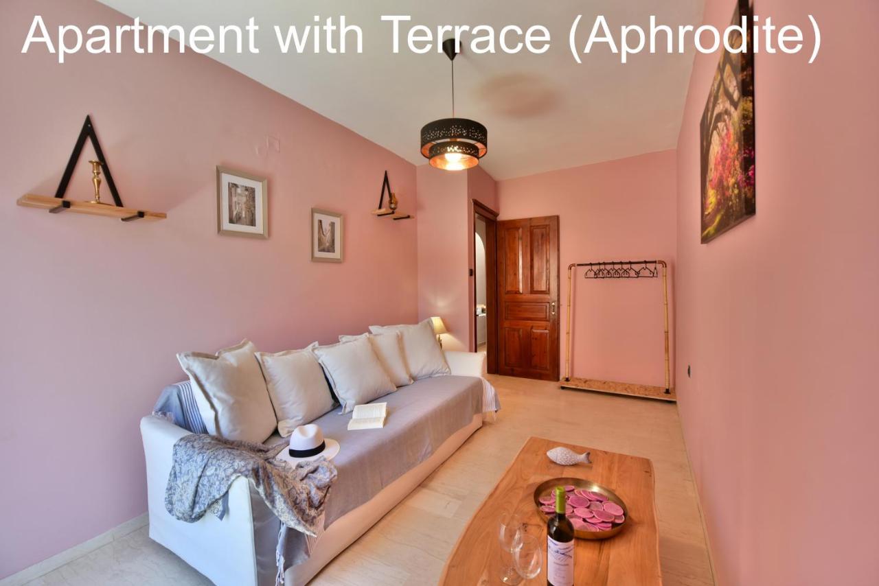 Hydra Port Apartments Luaran gambar
